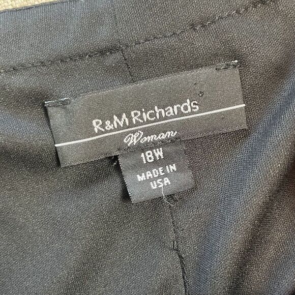 R&M Richards Black Midi Dress with Elegant Design - Picture 3 of 13